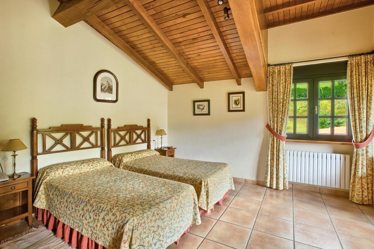 Casas Rurales El Llugaron Miravalles المظهر الخارجي الصورة
