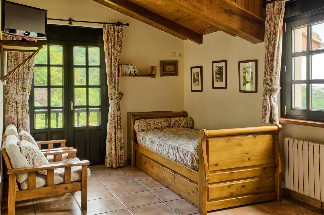 Casas Rurales El Llugaron Miravalles المظهر الخارجي الصورة