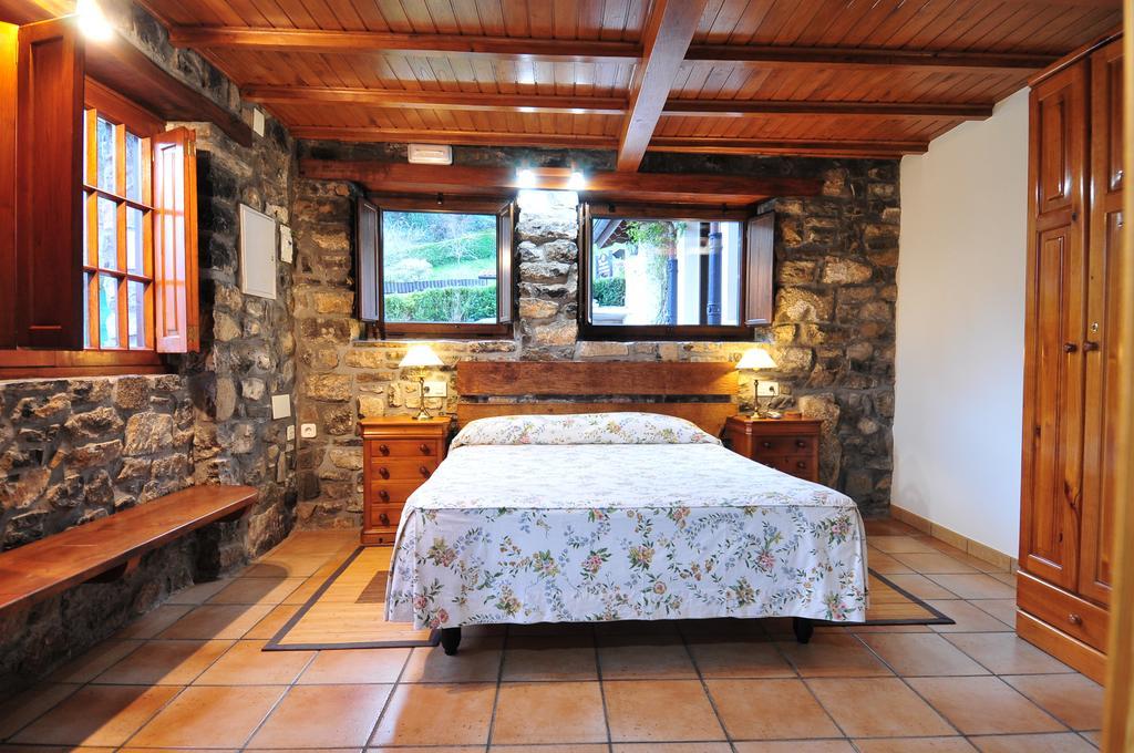 Casas Rurales El Llugaron Miravalles المظهر الخارجي الصورة