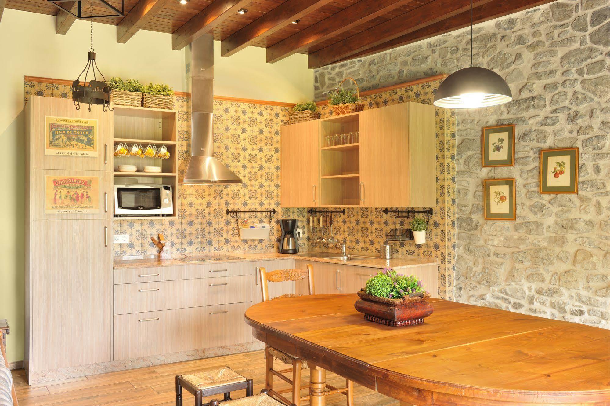 Casas Rurales El Llugaron Miravalles المظهر الخارجي الصورة